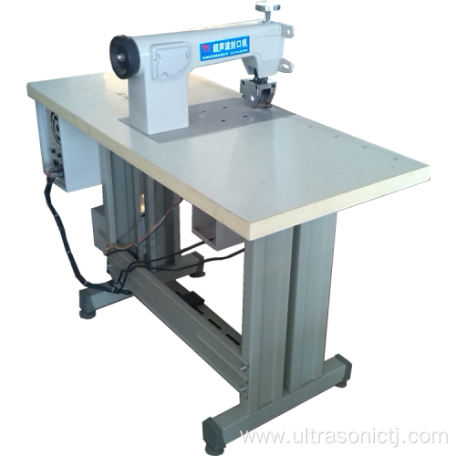 Ultrasonic sealing machine for non-woven bag making and sealing